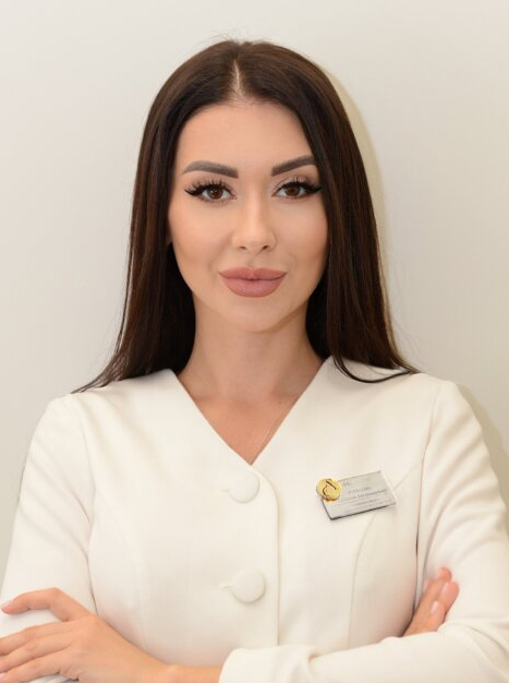 АЗАРОВА Ксения Евгеньевна